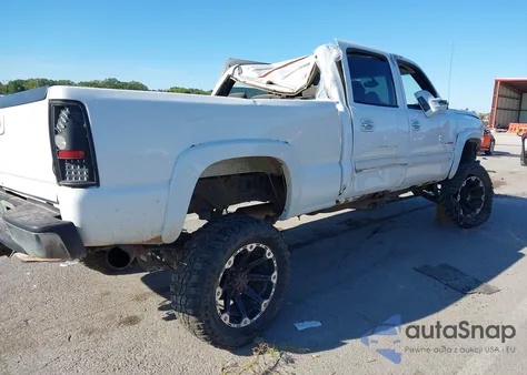 2006 Chevrolet Silverado K2500 Heavy Duty из США, поврежденный, VIN 1GCHK23236F124727